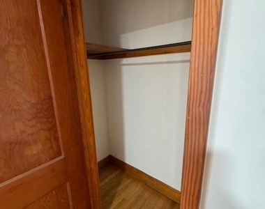 232 Bryan Place - Photo Thumbnail 10