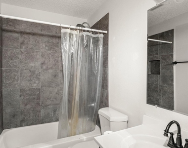 3507 Alpine Cir - Photo Thumbnail 7