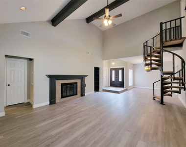11614 Taos Lane - Photo Thumbnail 10
