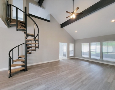 11614 Taos Lane - Photo Thumbnail 7