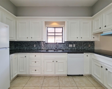 11614 Taos Lane - Photo Thumbnail 13