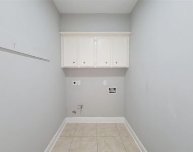 11614 Taos Lane - Photo Thumbnail 16