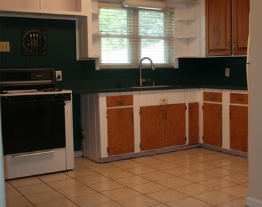7518 El Rancho Street - Photo Thumbnail 2