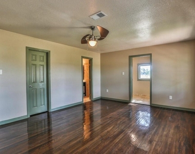14114 Highway 36 - Photo Thumbnail 10