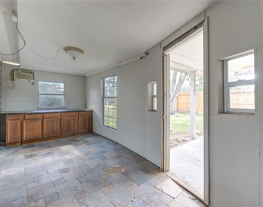 14802 Newton Falls Lane - Photo Thumbnail 23