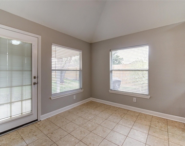 14802 Newton Falls Lane - Photo Thumbnail 11