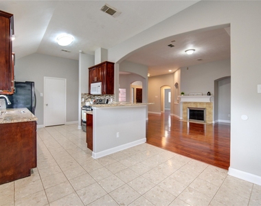 14802 Newton Falls Lane - Photo Thumbnail 9