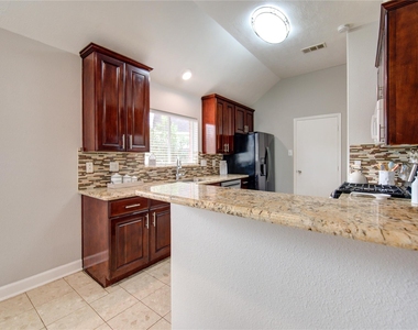14802 Newton Falls Lane - Photo Thumbnail 7