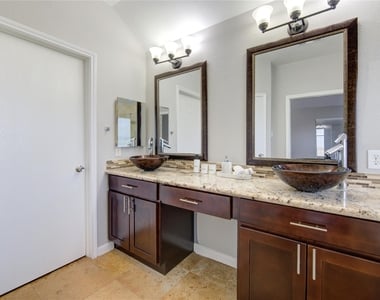 14802 Newton Falls Lane - Photo Thumbnail 20