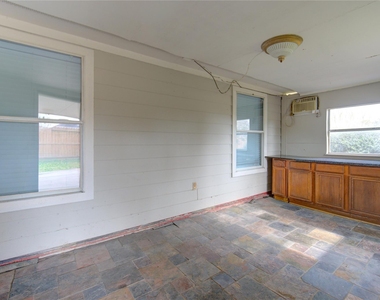 14802 Newton Falls Lane - Photo Thumbnail 22