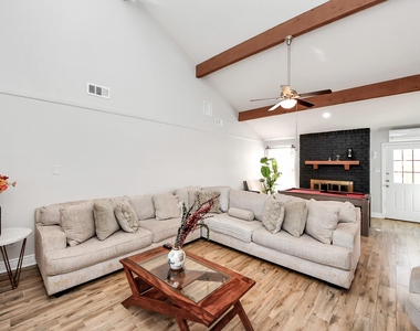 15715 Creekhaven Drive - Photo Thumbnail 25
