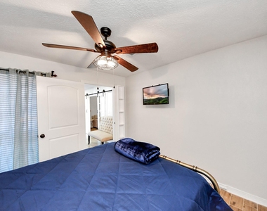 15715 Creekhaven Drive - Photo Thumbnail 7