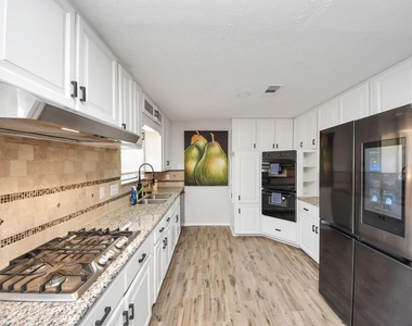 15715 Creekhaven Drive - Photo Thumbnail 32