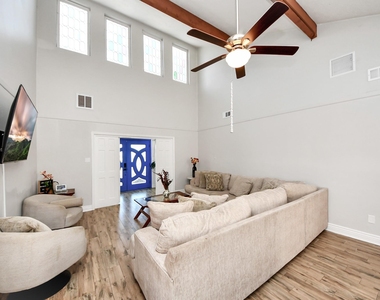 15715 Creekhaven Drive - Photo Thumbnail 26