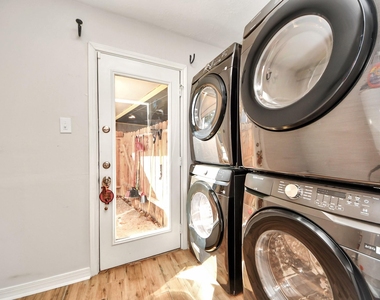 15715 Creekhaven Drive - Photo Thumbnail 23
