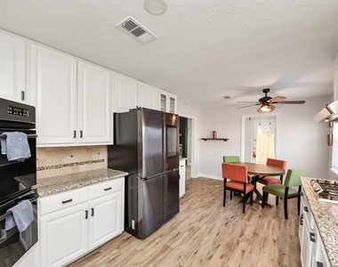 15715 Creekhaven Drive - Photo Thumbnail 4