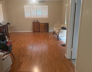 7955 Fawn Terrace Drive - Photo Thumbnail 7