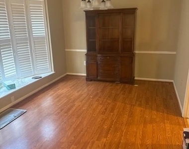 7955 Fawn Terrace Drive - Photo Thumbnail 2
