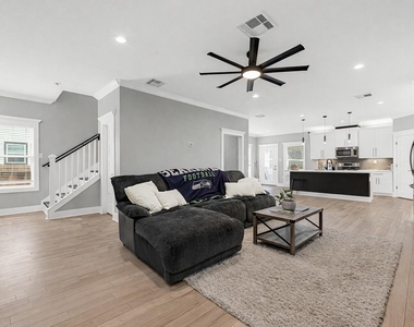 3513 Omega Street - Photo Thumbnail 3
