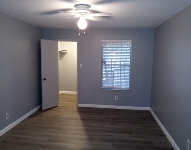 9700 Leawood Boulevard - Photo Thumbnail 8