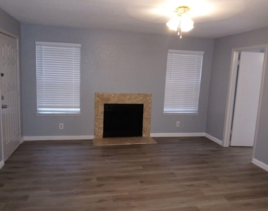 9700 Leawood Boulevard - Photo Thumbnail 4
