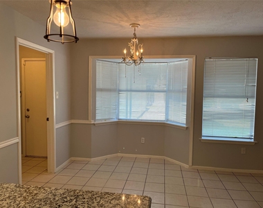 402 Oak Harbor Drive - Photo Thumbnail 19