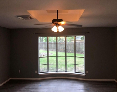 16342 Autumn Wind Drive - Photo Thumbnail 6