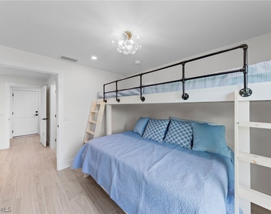 548 Boulder Drive - Photo Thumbnail 37