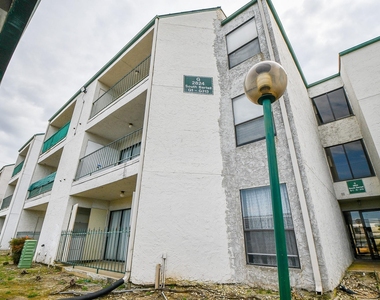 2824 S Bartell Drive - Photo Thumbnail 9