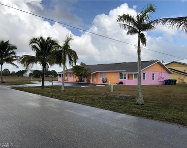 309 Sw 3rd Place - Photo Thumbnail 23