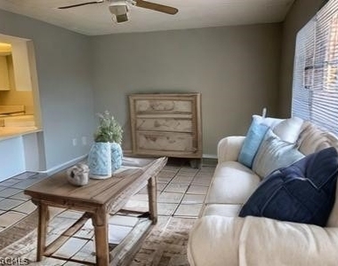 309 Sw 3rd Place - Photo Thumbnail 1