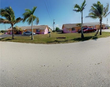 309 Sw 3rd Place - Photo Thumbnail 21