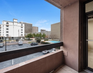 5150 Hidalgo Street - Photo Thumbnail 3