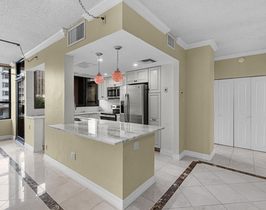 5150 Hidalgo Street - Photo Thumbnail 6