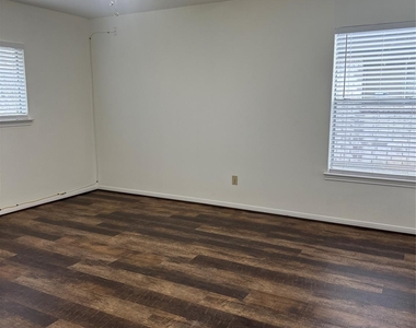 16506 Canario Drive - Photo Thumbnail 10