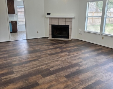 16506 Canario Drive - Photo Thumbnail 8