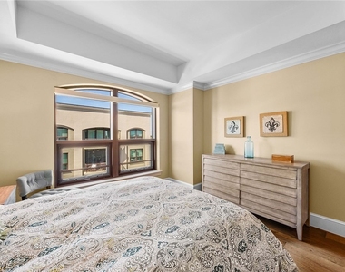 9123 Strada Place - Photo Thumbnail 15