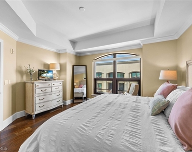 9123 Strada Place - Photo Thumbnail 11
