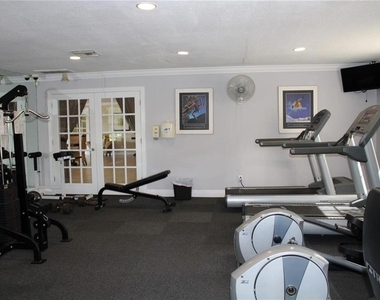 13760 Orange Sunset Drive - Photo Thumbnail 18