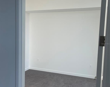 400 Central Ave - Photo Thumbnail 17