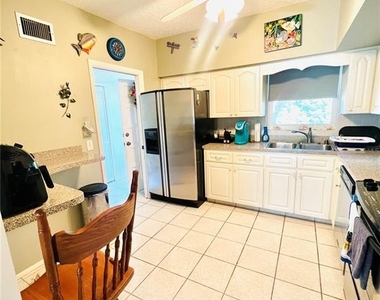 2471 Sumatran Way - Photo Thumbnail 9