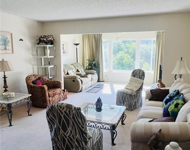 2471 Sumatran Way - Photo Thumbnail 17