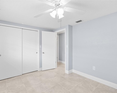 4948 Getner Street - Photo Thumbnail 11