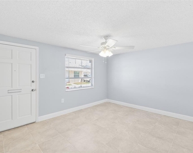 4948 Getner Street - Photo Thumbnail 3