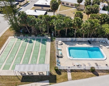 4948 Getner Street - Photo Thumbnail 18