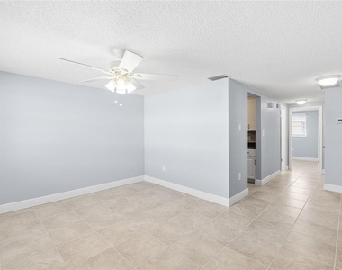4948 Getner Street - Photo Thumbnail 6