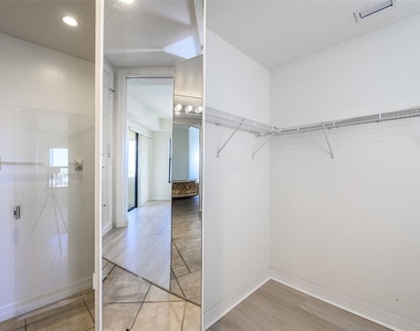 1340 Rock Dove Court - Photo Thumbnail 41