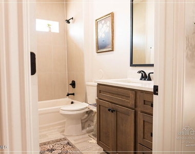 10680 Horn Circle - Photo Thumbnail 7