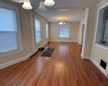 16 Byron Street - Photo Thumbnail 1