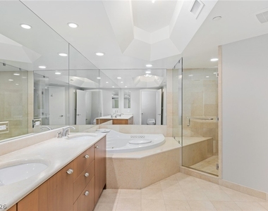 2777 Paradise Road - Photo Thumbnail 25